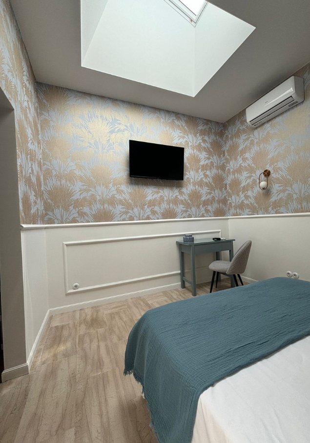 STUDIO PALM - Image 9